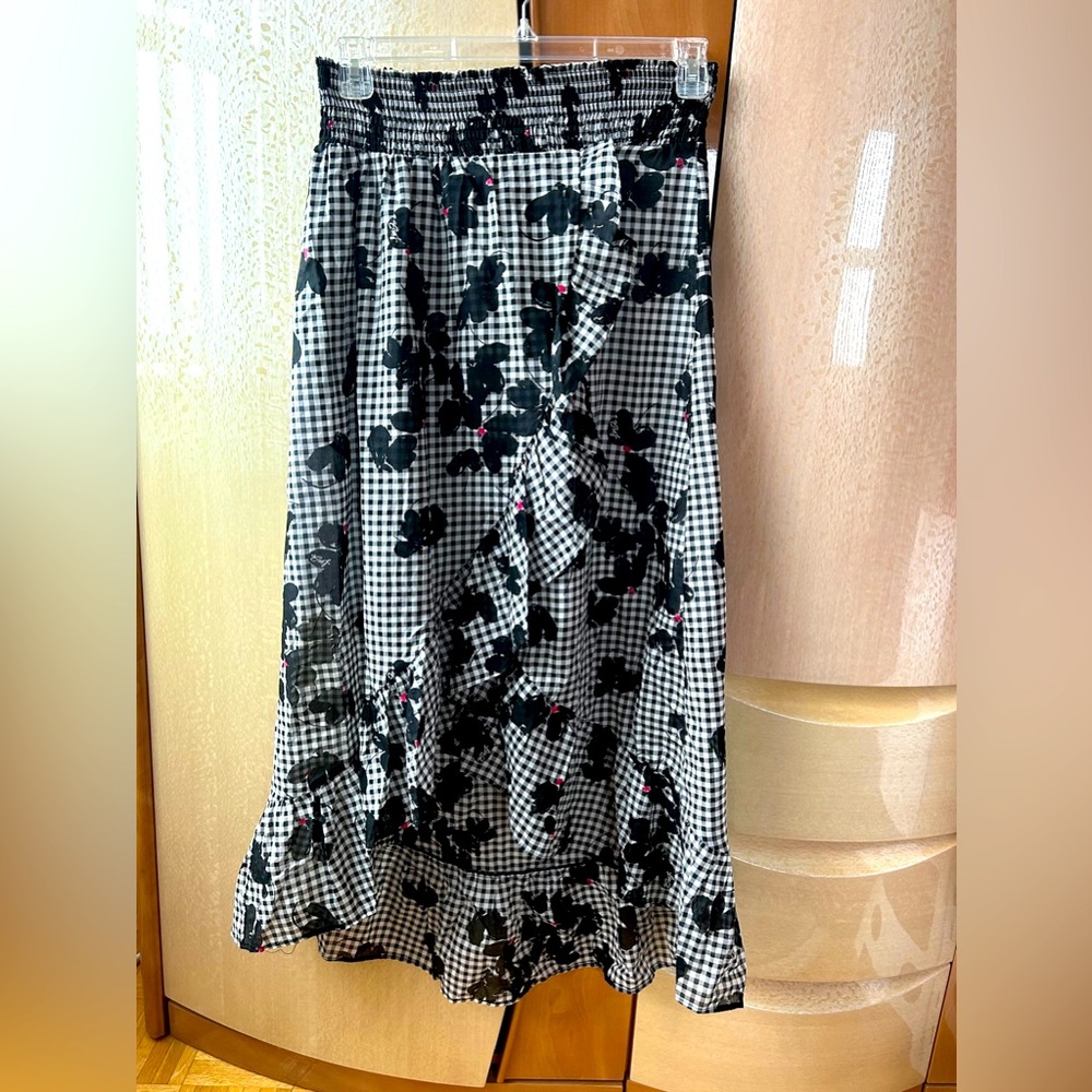 Brand New Skirt